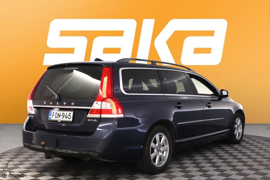 Volvo V70 vaihtoauto