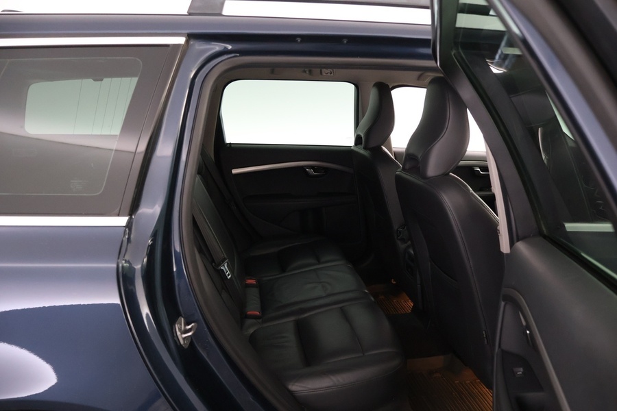 Volvo V70 vaihtoauto