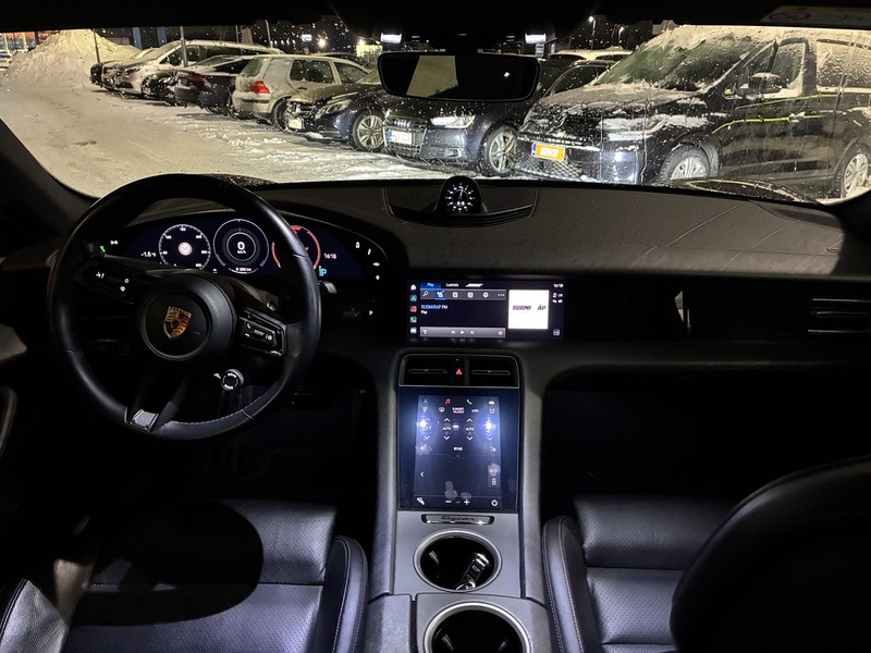 Porsche Taycan vaihtoauto