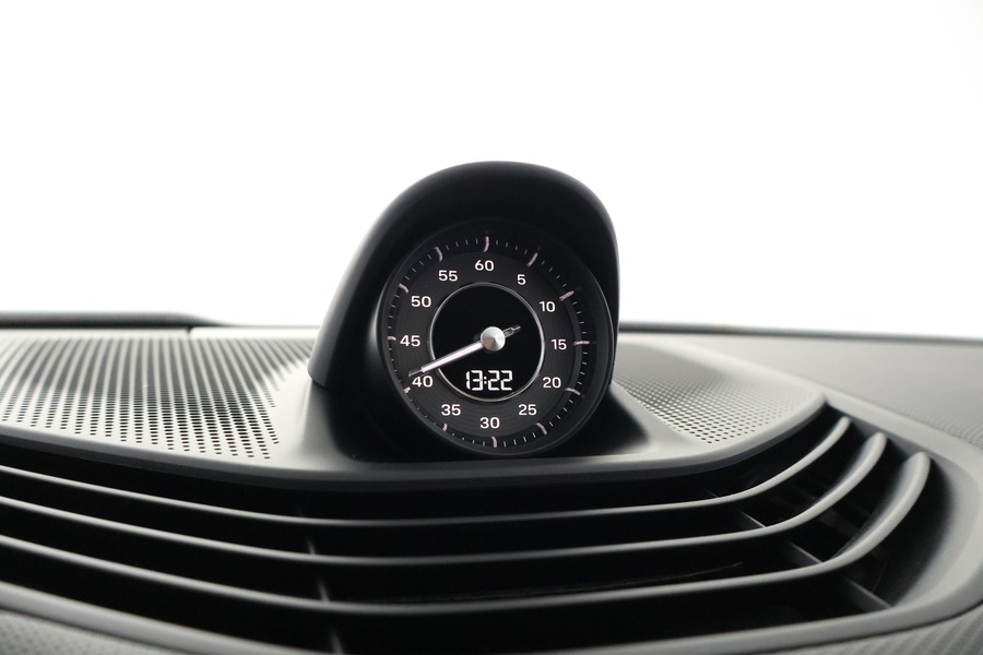 Porsche Taycan vaihtoauto