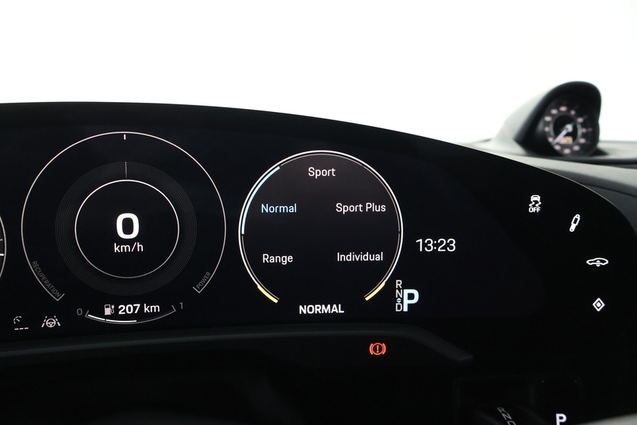 Porsche Taycan vaihtoauto