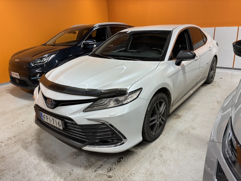 Toyota Camry vaihtoauto