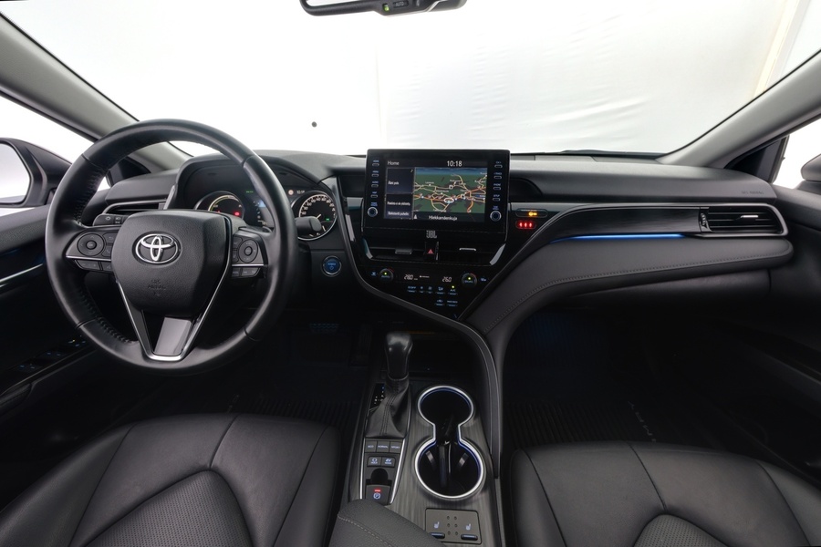 Toyota Camry vaihtoauto