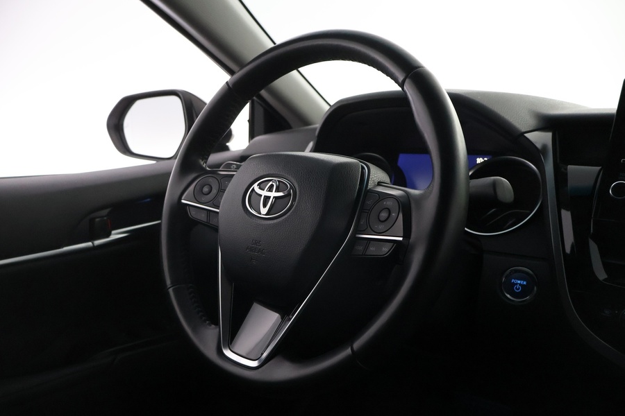 Toyota Camry vaihtoauto