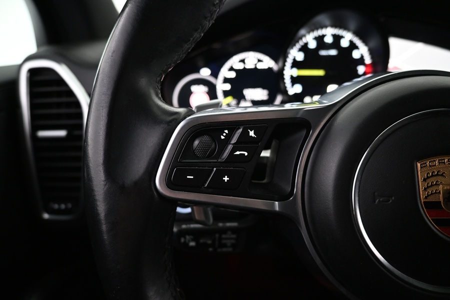 Porsche Cayenne vaihtoauto