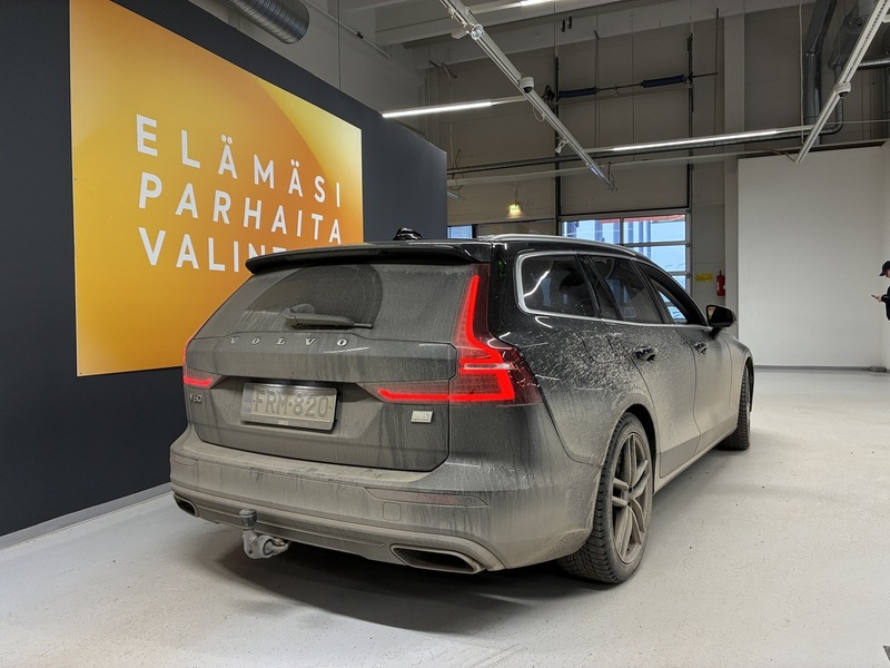 Volvo V60 vaihtoauto