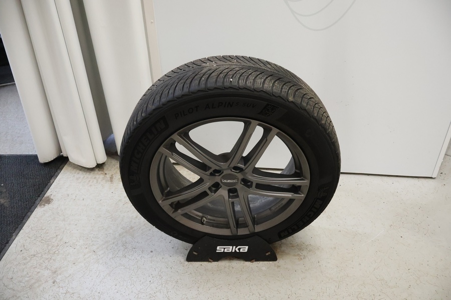 Mercedes-Benz EQC vaihtoauto