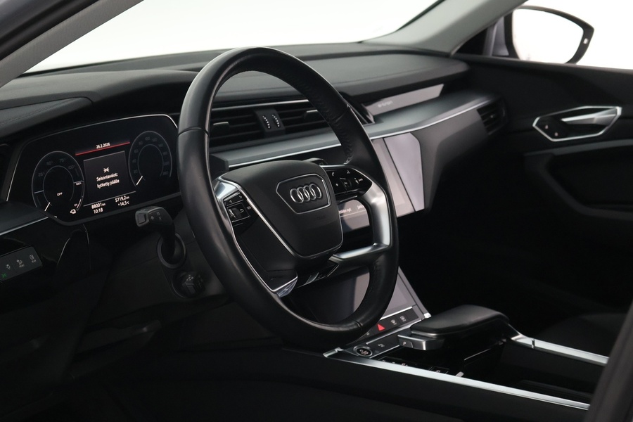 Audi e-tron vaihtoauto