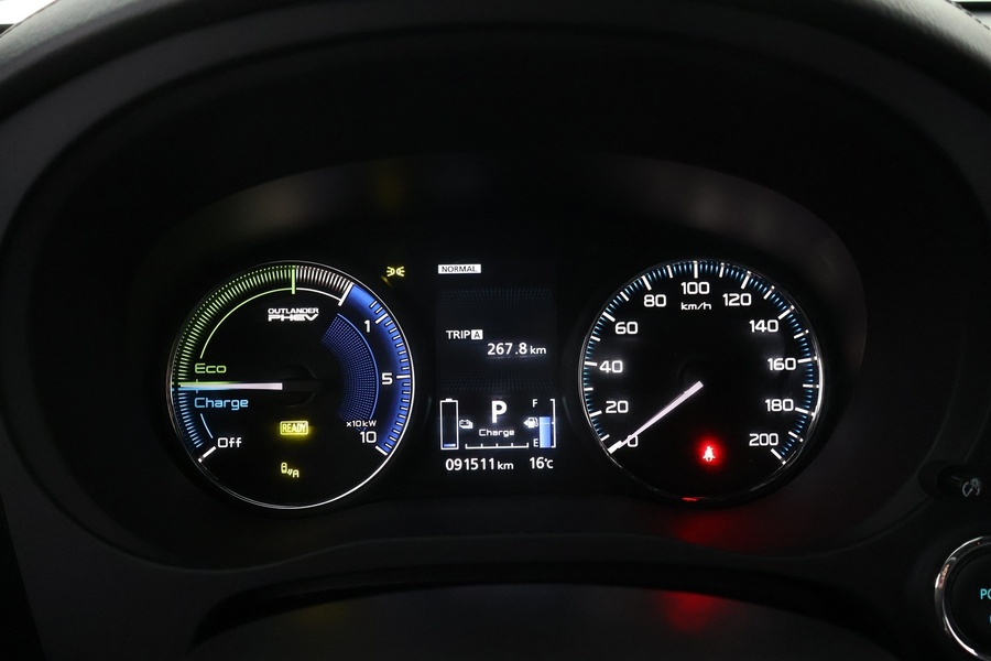 Mitsubishi Outlander PHEV vaihtoauto