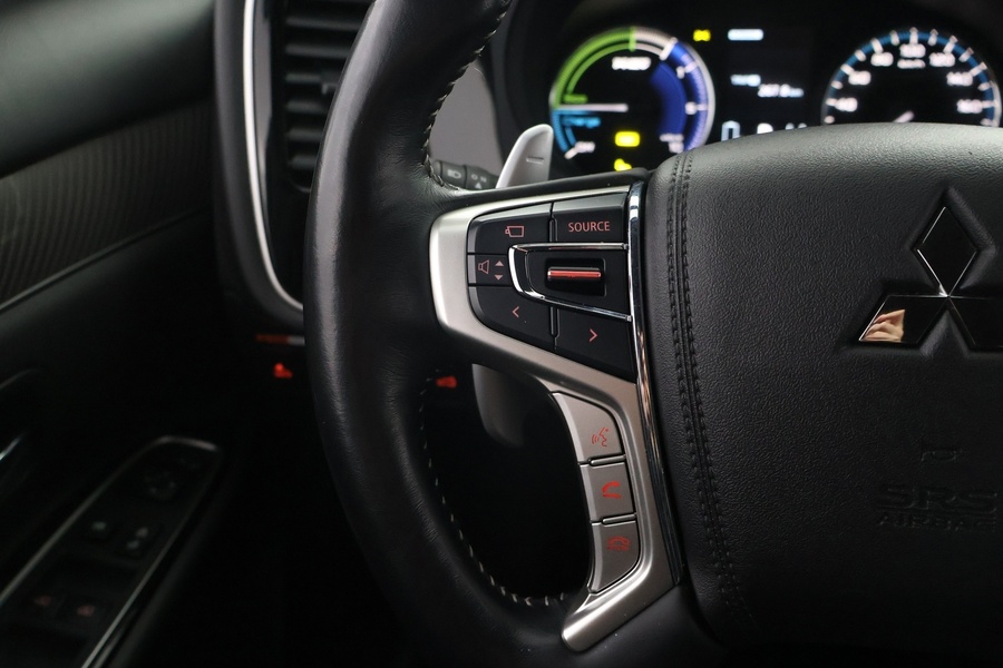 Mitsubishi Outlander PHEV vaihtoauto