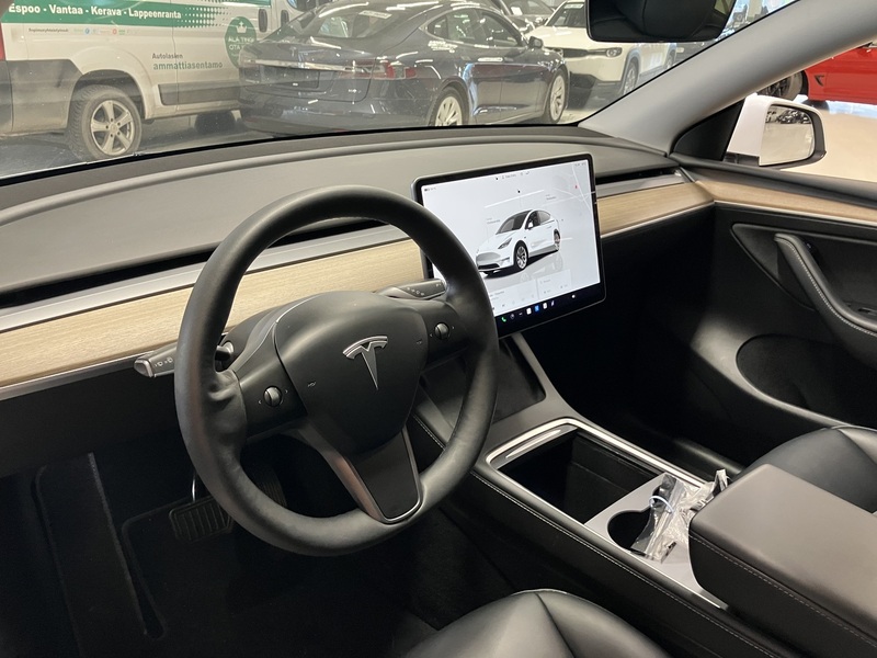 Tesla Model Y vaihtoauto