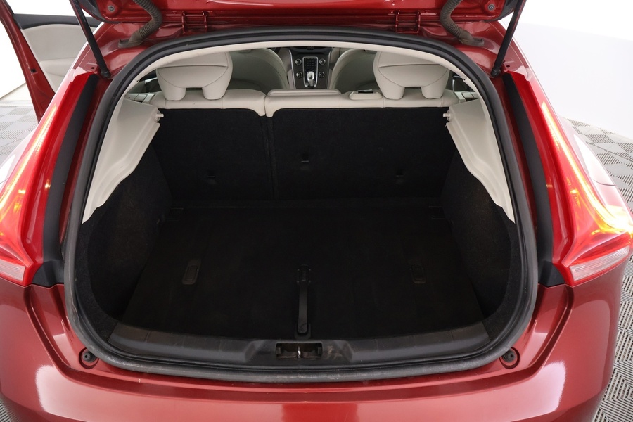 Volvo V40 vaihtoauto