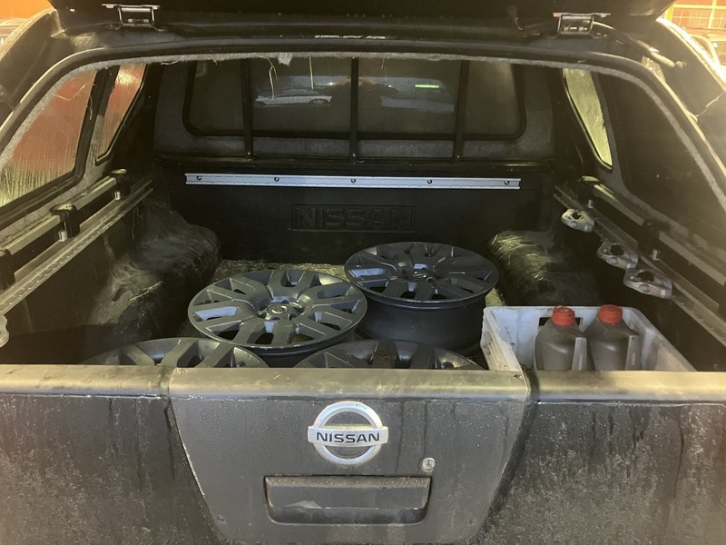 Nissan Navara vaihtoauto