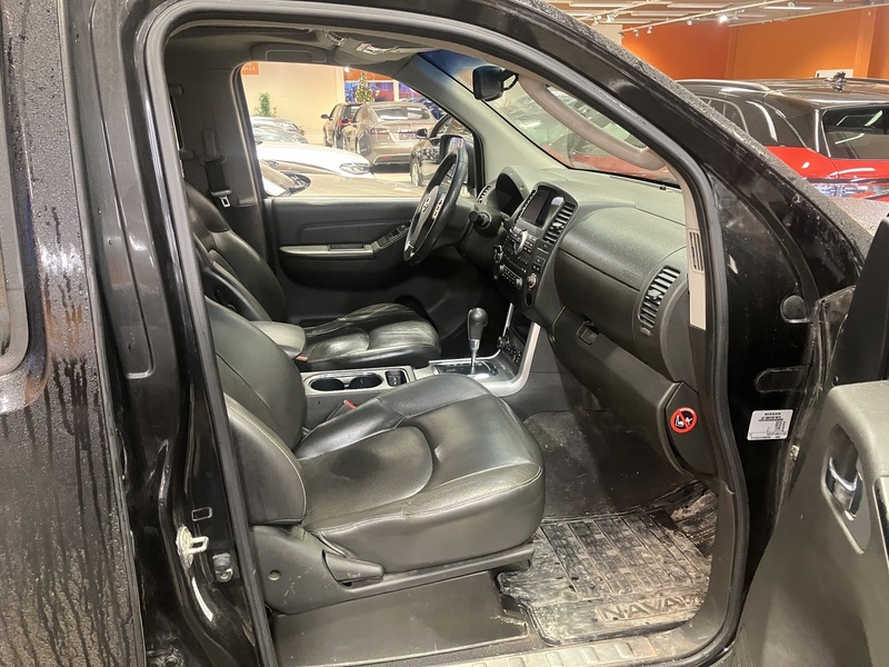 Nissan Navara vaihtoauto