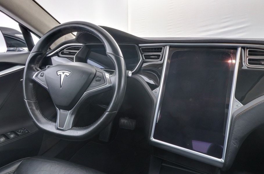 Tesla Model S vaihtoauto