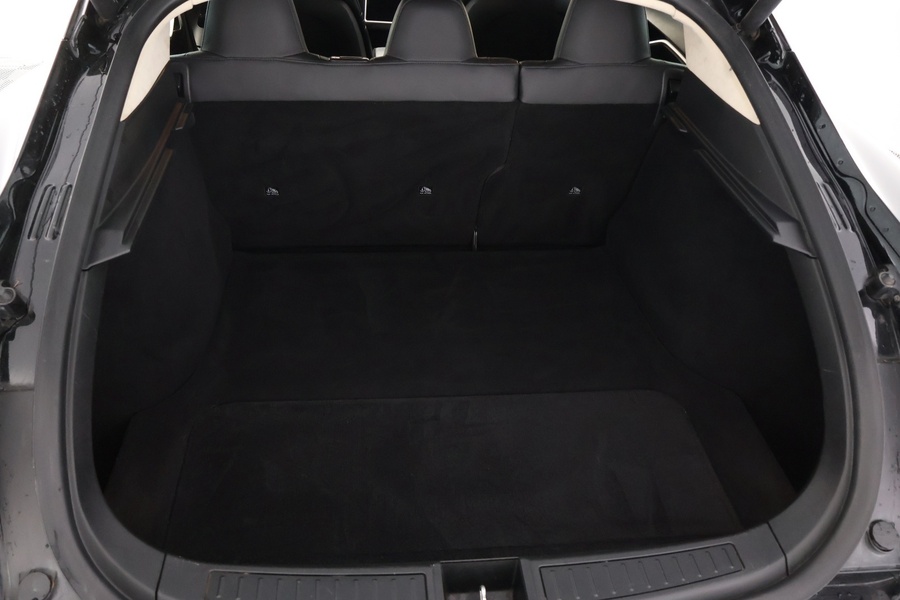 Tesla Model S vaihtoauto