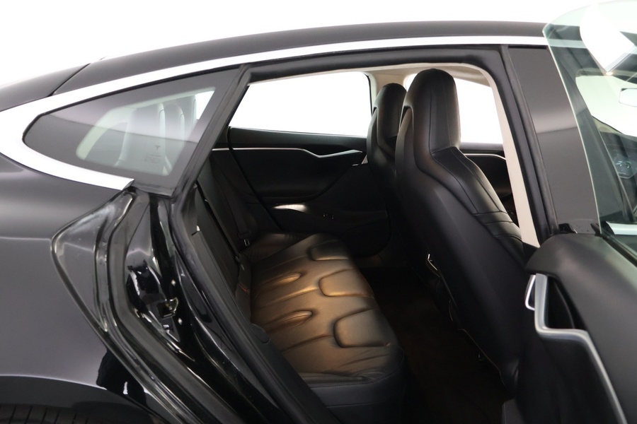 Tesla Model S vaihtoauto