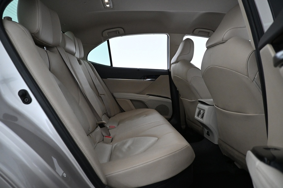 Toyota Camry vaihtoauto