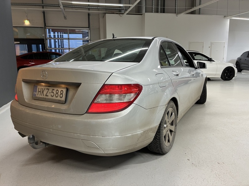 Mercedes-Benz C vaihtoauto