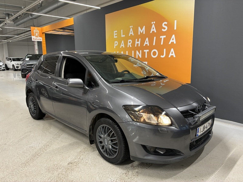 Toyota Auris vaihtoauto