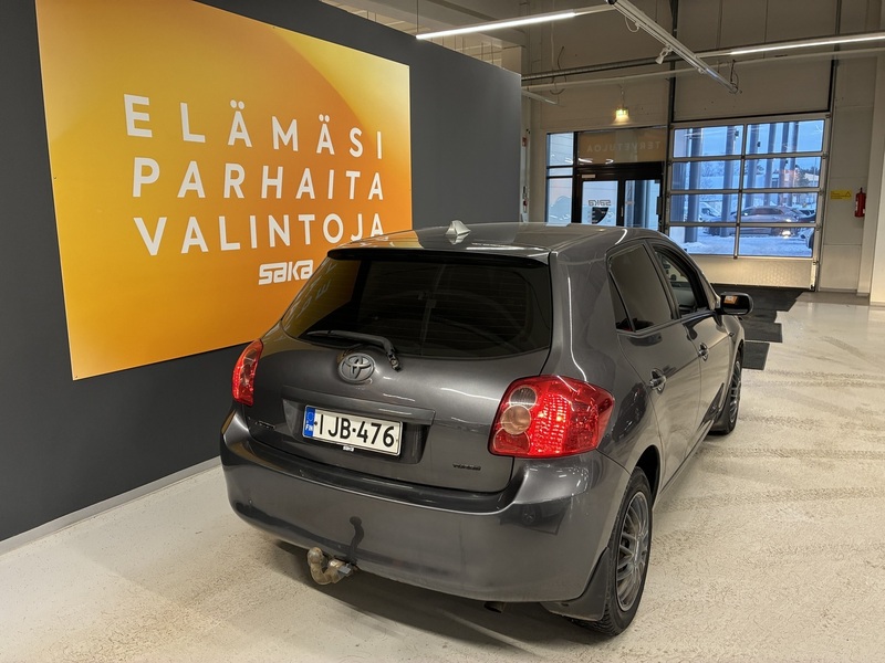 Toyota Auris vaihtoauto