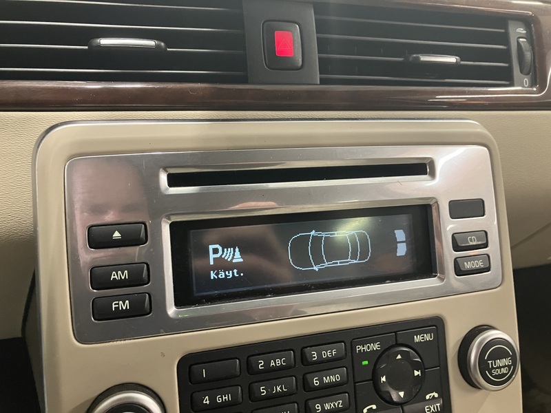 Volvo V70 vaihtoauto