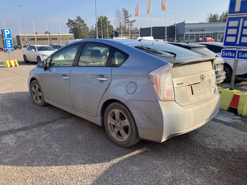 Toyota Prius Plug-in vaihtoauto