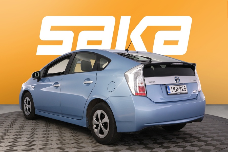 Toyota Prius Plug-in vaihtoauto