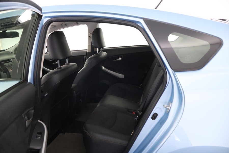 Toyota Prius Plug-in vaihtoauto