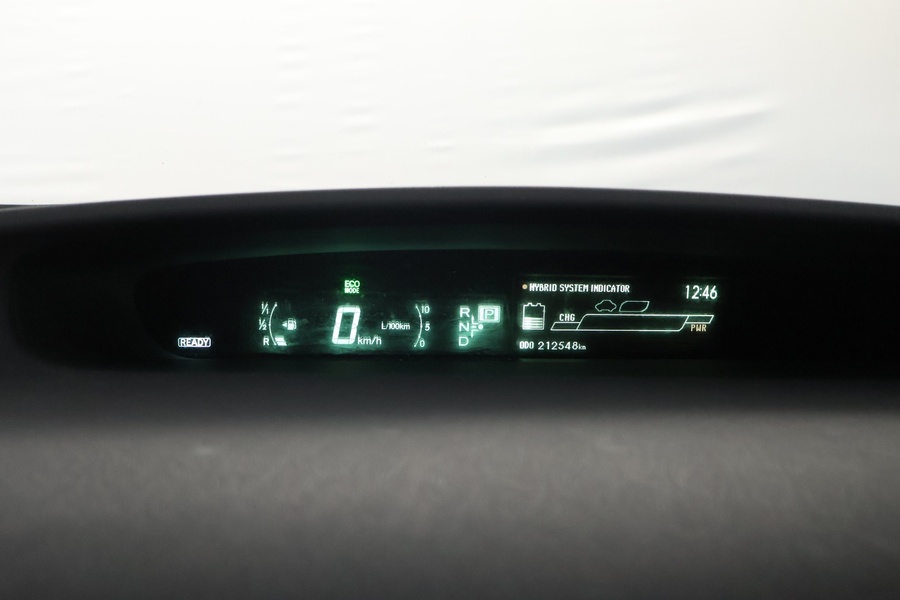 Toyota Prius Plug-in vaihtoauto