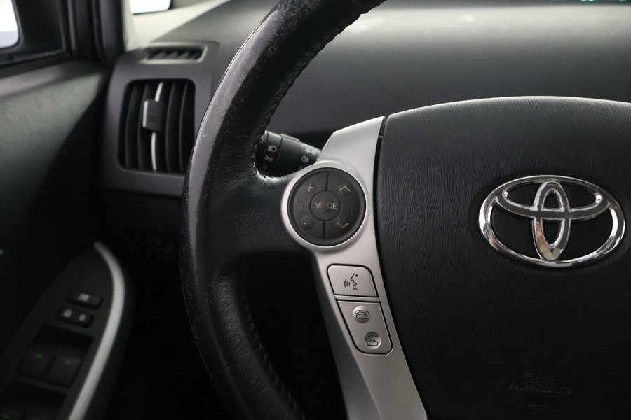 Toyota Prius Plug-in vaihtoauto