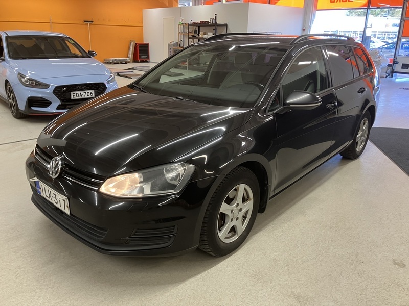 Volkswagen Golf vaihtoauto