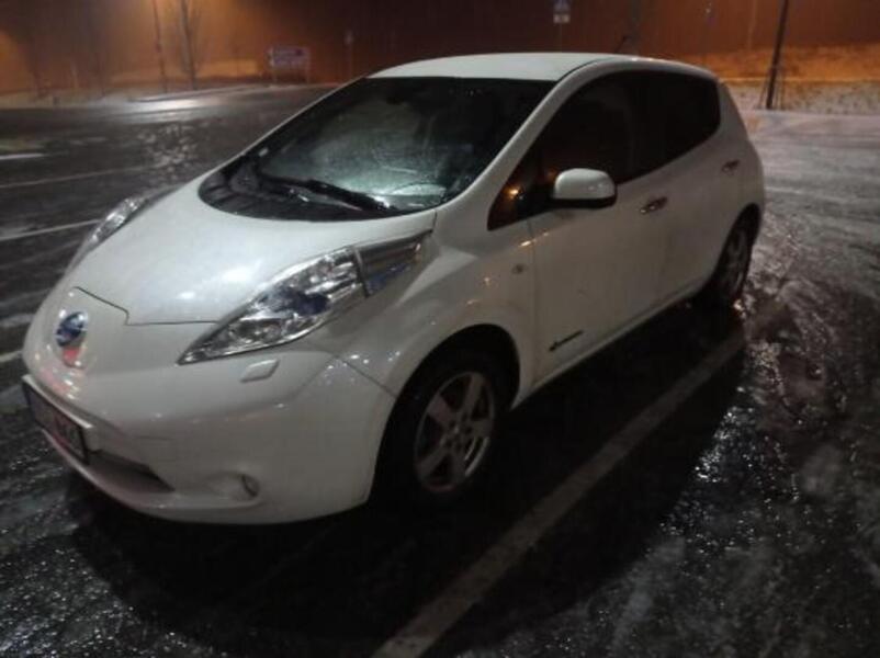 Nissan Leaf vaihtoauto