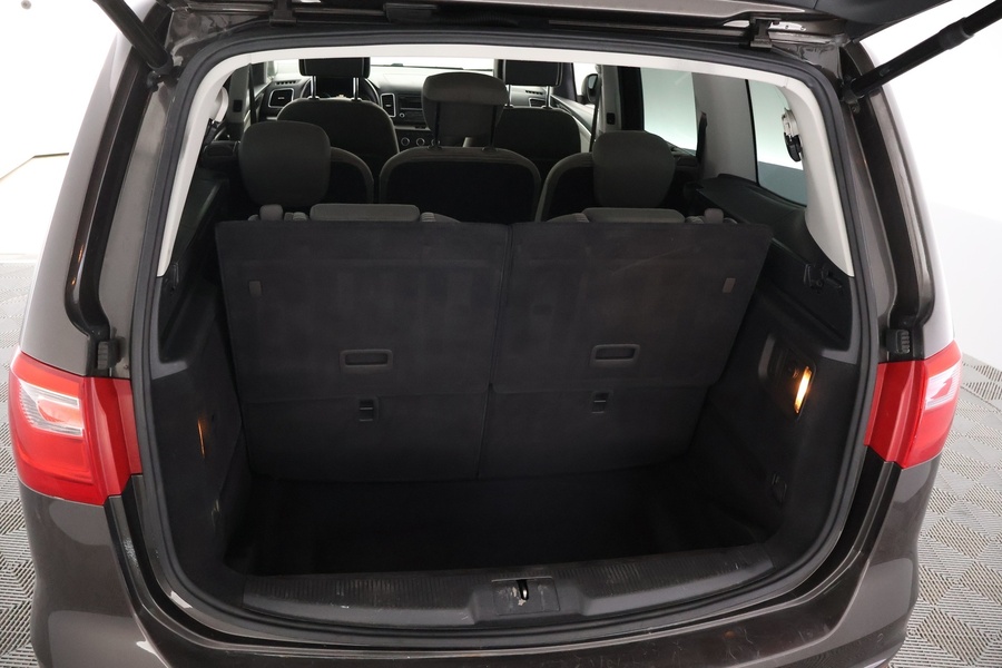 SEAT Alhambra vaihtoauto