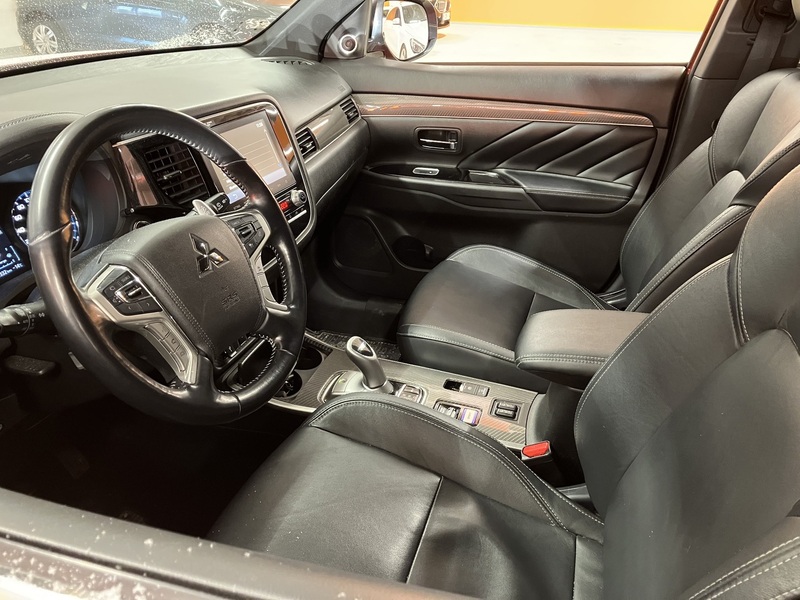 Mitsubishi Outlander vaihtoauto