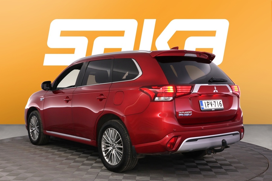 Mitsubishi Outlander PHEV vaihtoauto