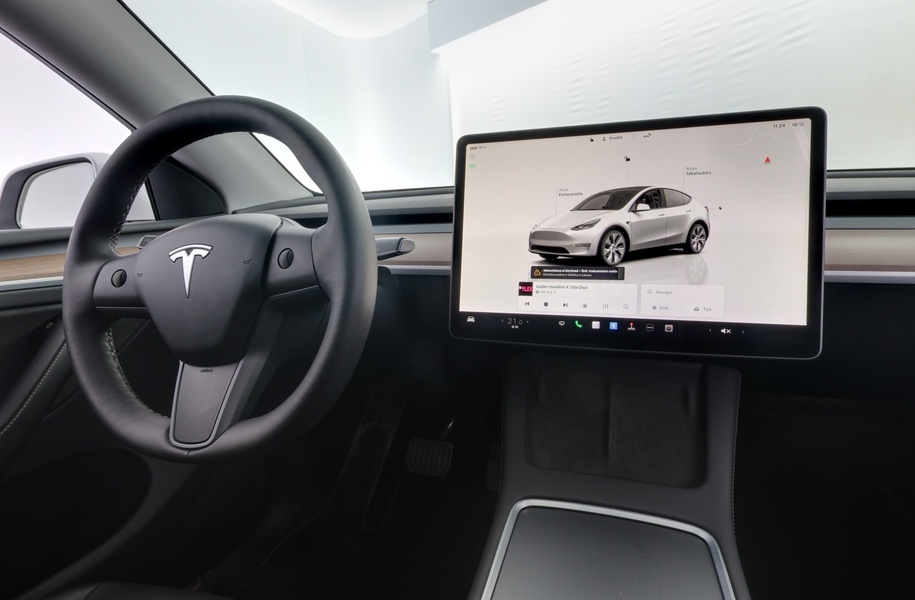 Tesla Model Y vaihtoauto