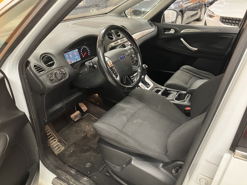 Ford S-MAX vaihtoauto