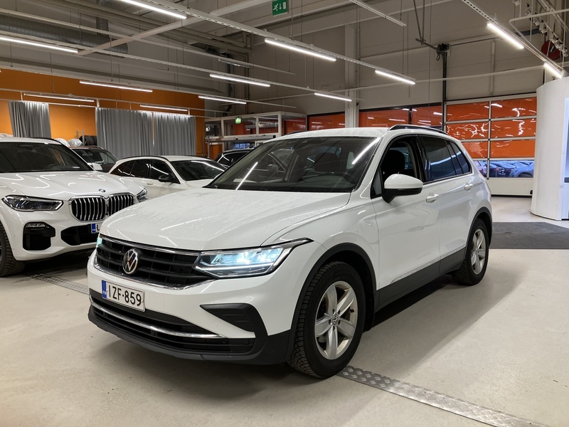 Volkswagen Tiguan vaihtoauto