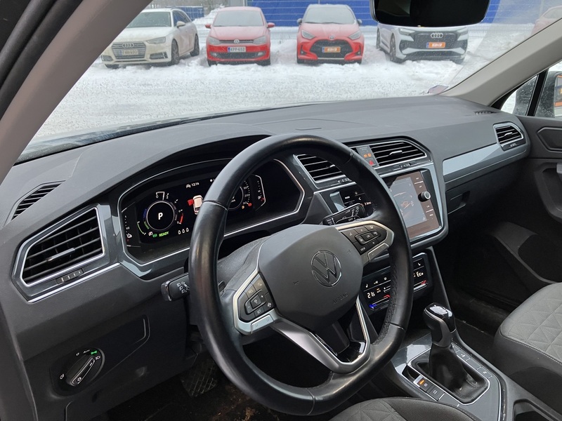 Volkswagen Tiguan vaihtoauto