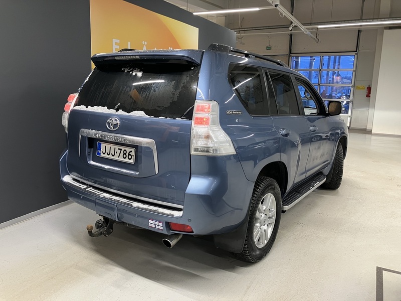 Toyota Land Cruiser vaihtoauto