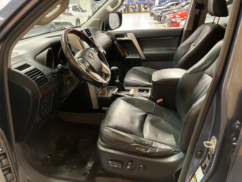 Toyota Land Cruiser vaihtoauto