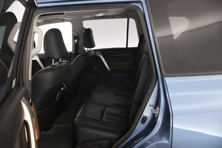 Toyota Land Cruiser vaihtoauto