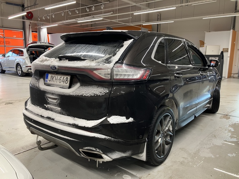 Ford Edge vaihtoauto