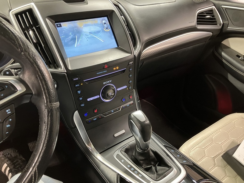 Ford Edge vaihtoauto