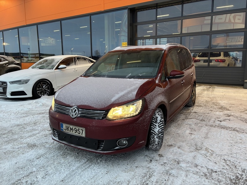 Volkswagen Touran vaihtoauto