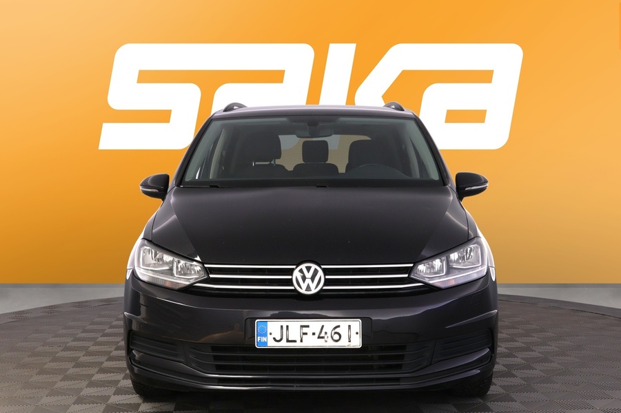 Volkswagen Touran vaihtoauto