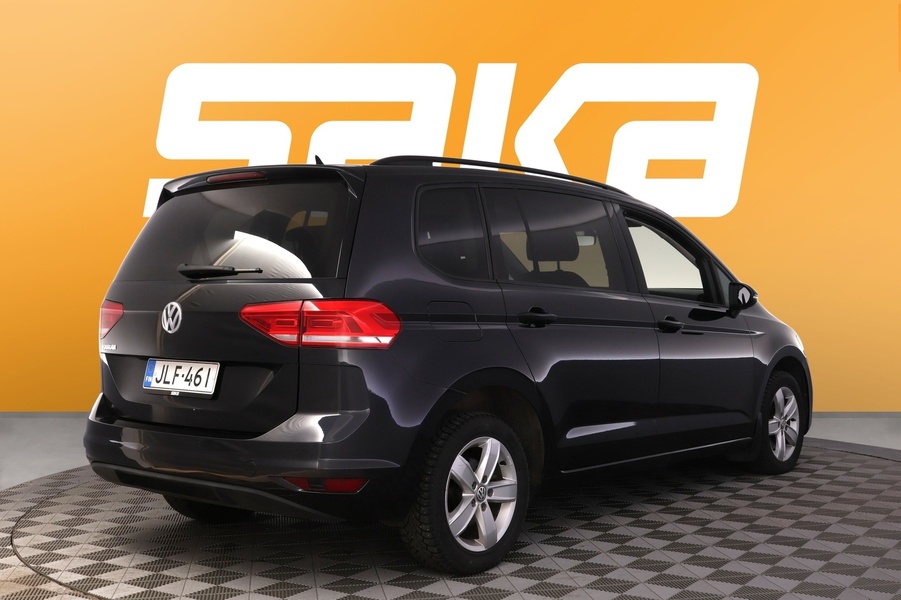 Volkswagen Touran vaihtoauto
