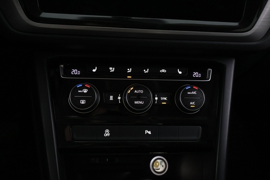 Volkswagen Touran vaihtoauto