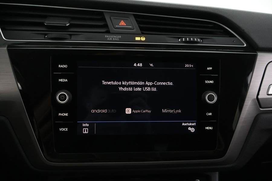 Volkswagen Touran vaihtoauto
